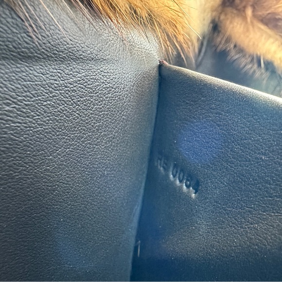 ❌❌ Louis Vuitton Mink Bag Monogram Les Extraordinnaires Le Fableux Fur tote - Picture 10 of 16